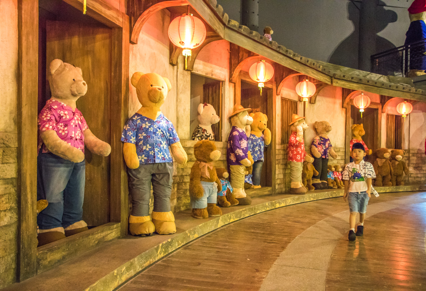 2019新竹關西（親子景點）小熊博物館–亞洲最大「小熊」主題博物館（營業 票價 交通 DIY），手作小熊體驗套票最超值。收錄3000隻世界各國小熊，歡迎親子定位亂入，跟小熊拍照喔！ - LUCAS阿嬤愛旅行
