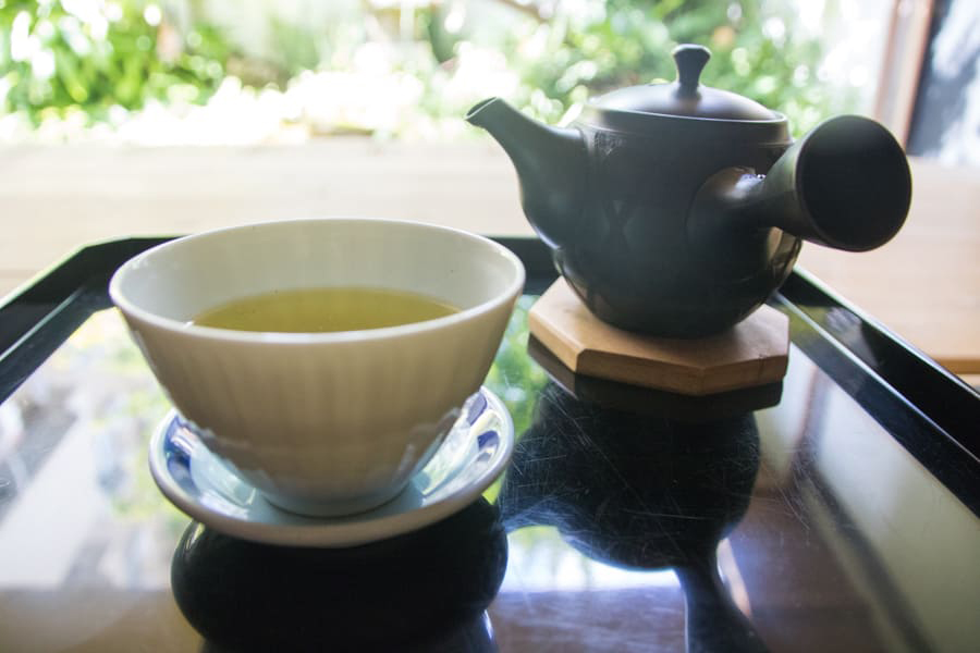 台南美食｜衛屋茶室 和菓子 茶點 日本茶 手工器物，無法低調的京都夏日 - LUCAS阿嬤愛旅行