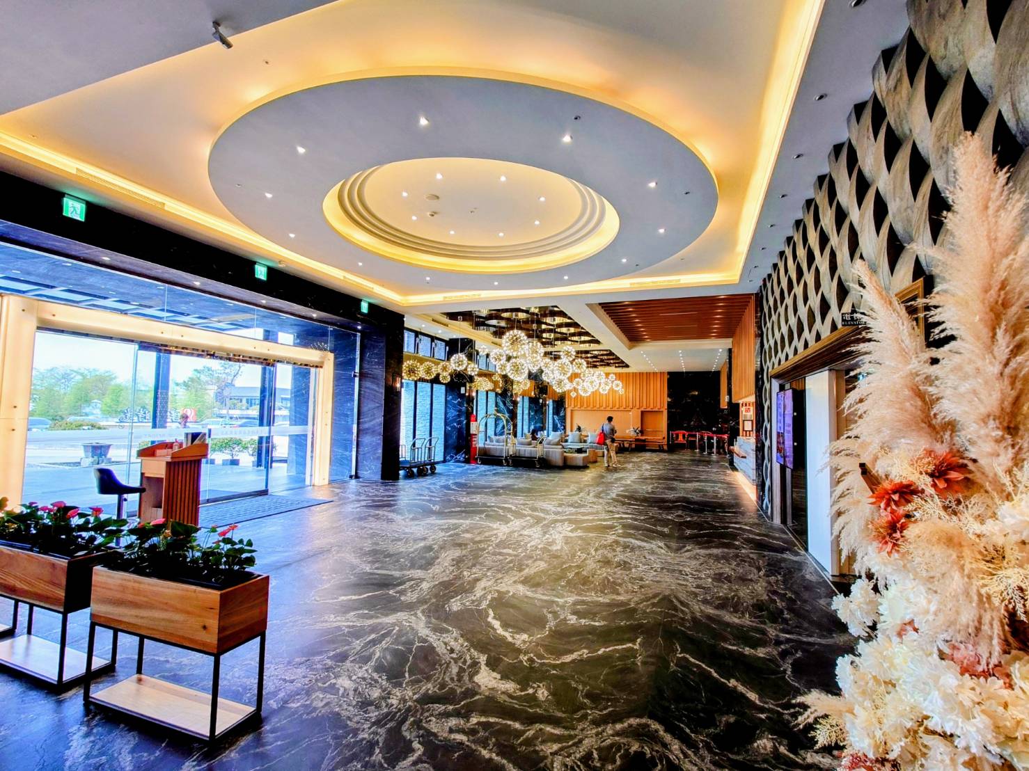 苗栗苑裡,享沐時光莊園渡假酒店 以雙湯待客,享受如沐四季時光 - LUCAS阿嬤愛旅行