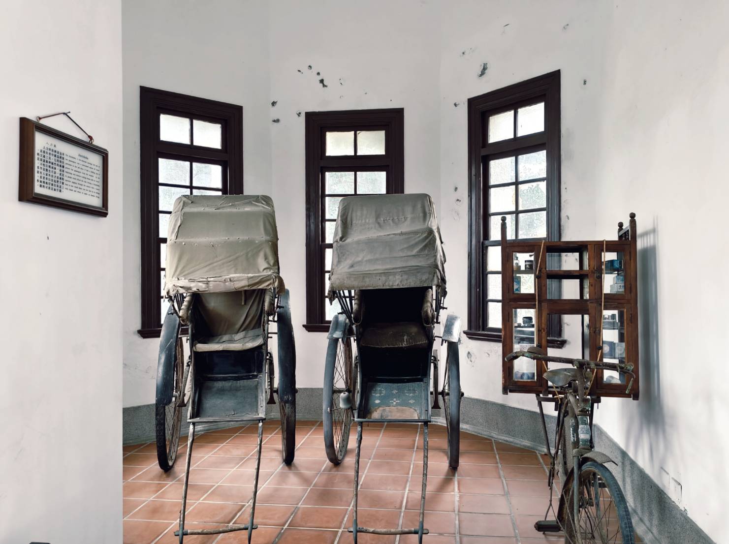 熟齡旅人慢遊鹿港,免驚!老街.麵茶.三輪車.民俗文物館.搭9018去鹿港 - LUCAS阿嬤愛旅行 熟齡旅人慢遊鹿港,免驚!老街.麵茶.三輪車.民俗文物館.搭9018去鹿港 - LUCAS阿嬤愛旅行