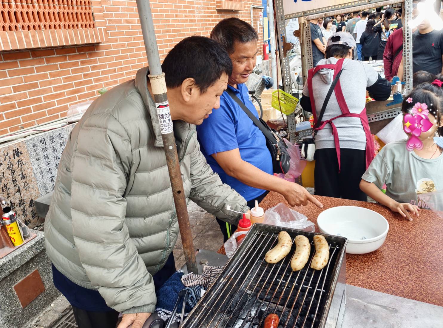 熟齡旅人慢遊鹿港,免驚!老街.麵茶.三輪車.民俗文物館.搭9018去鹿港 - LUCAS阿嬤愛旅行 熟齡旅人慢遊鹿港,免驚!老街.麵茶.三輪車.民俗文物館.搭9018去鹿港 - LUCAS阿嬤愛旅行
