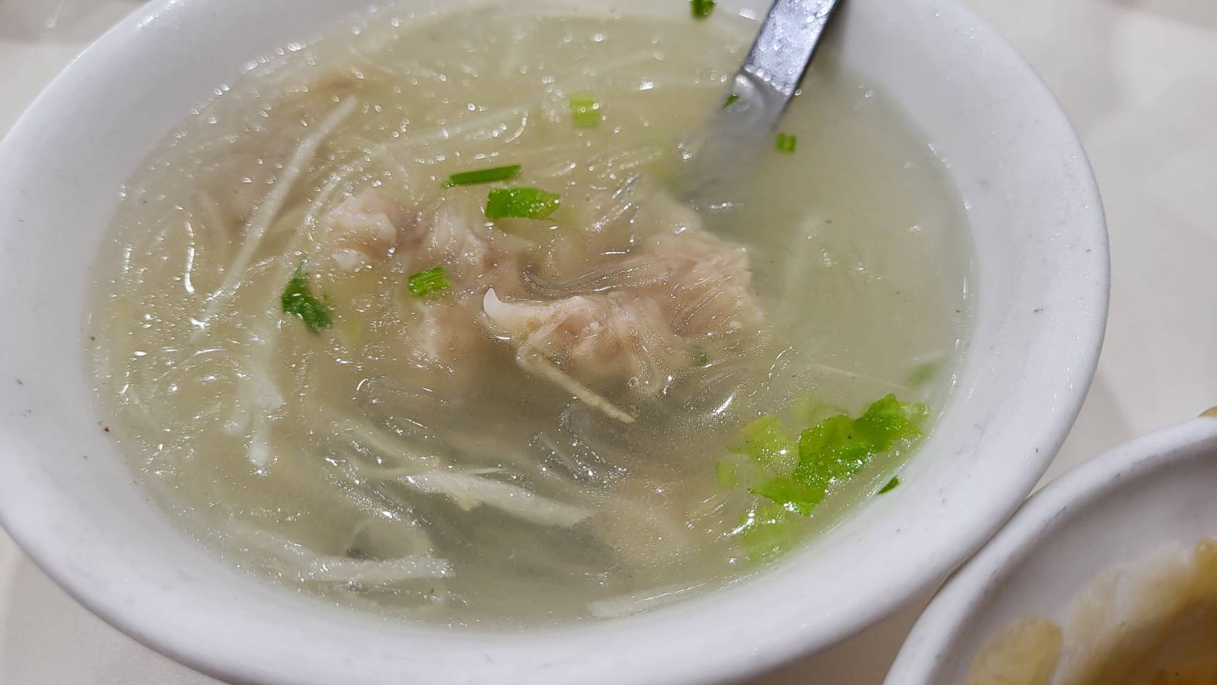 城市散步「行有餘力」，推薦台中老字號在地美食！ - LUCAS阿嬤愛旅行